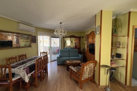 Apartament w Torrevieja, Alicante, Hiszpania 3 sypialnie, 88 mkw. nr 149865 – zdjęcie 9