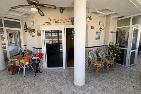 Apartament w Torrevieja, Alicante, Hiszpania 3 sypialnie, 88 mkw. nr 149865 – zdjęcie 2
