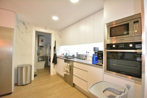 Продажа квартиры в Гуардамар-дель-Сегура, Аликанте, Испания 3 спальни, 93м2 №149868 - фото 7