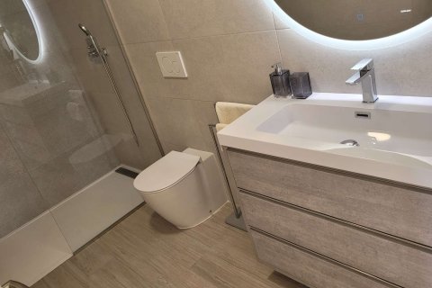 Huoneisto myytävänä Guardamar del Segura, Alicante, Espanja, 3 makuuhuonetta, 93 m2 No. 175809 - kuva 19