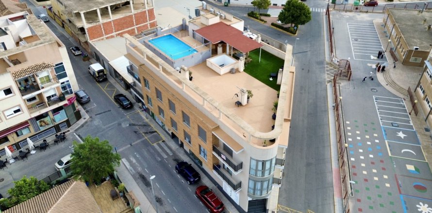 Appartamento a San Miguel de Salinas, Alicante, Spagna 3 camere da letto, 117 mq. N° 152107