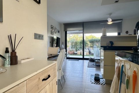 Продажа квартиры в Пунта Прима, Аликанте, Испания 3 спальни, 78м2 №152110 - фото 13