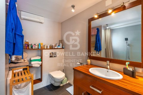 Kattohuoneisto myytävänä Barcelona, Espanja, 3 makuuhuonetta, 102 m2 No. 156669 - kuva 13