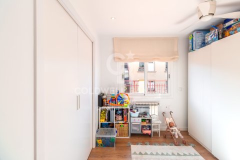 Kattohuoneisto myytävänä Barcelona, Espanja, 3 makuuhuonetta, 102 m2 No. 156669 - kuva 19