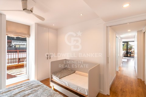 Kattohuoneisto myytävänä Barcelona, Espanja, 3 makuuhuonetta, 102 m2 No. 156669 - kuva 15