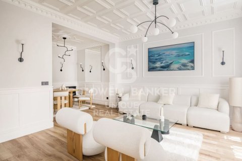 Apartamento en venta en Madrid, España 3 dormitorios, 179 m2 No. 156673 - foto 3