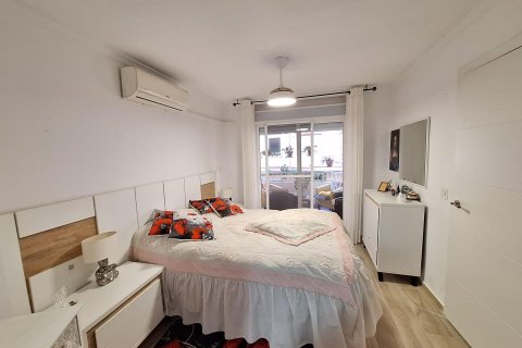 Apartament w Torrevieja, Alicante, Hiszpania 1 sypialnia, 117 mkw. nr 151045 – zdjęcie 10