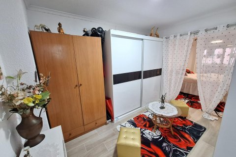 Apartament w Torrevieja, Alicante, Hiszpania 1 sypialnia, 117 mkw. nr 151045 – zdjęcie 7