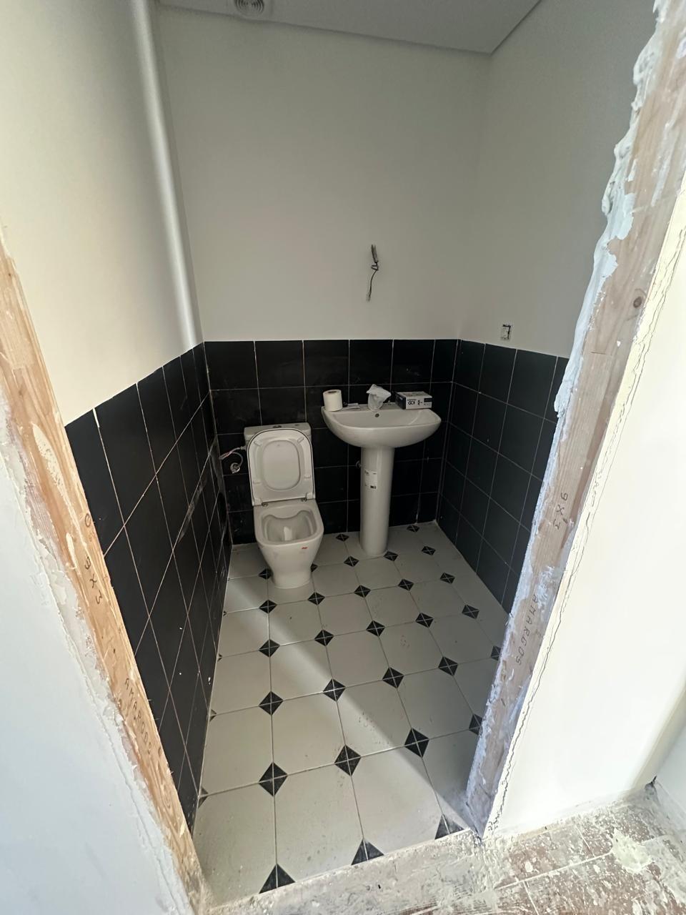 Commercial property in La Zenia, Alicante, Spain 400 sq.m. No. 151046