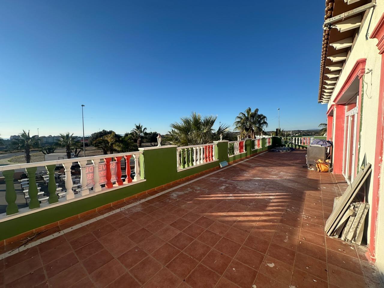 Commercial property in La Zenia, Alicante, Spain 400 sq.m. No. 151046
