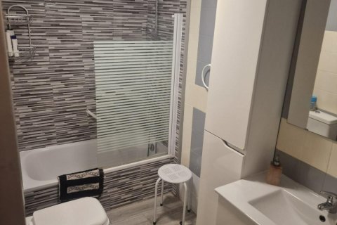 Apartamento en venta en Torrevieja, Alicante, España 3 dormitorios,  No. 151048 - foto 15