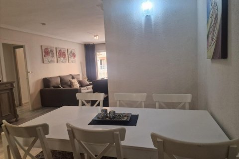 Apartamento en venta en Torrevieja, Alicante, España 3 dormitorios,  No. 151048 - foto 6