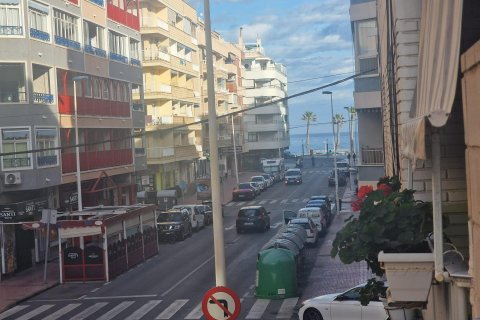 Apartamento en venta en Torrevieja, Alicante, España 3 dormitorios,  No. 151048 - foto 24