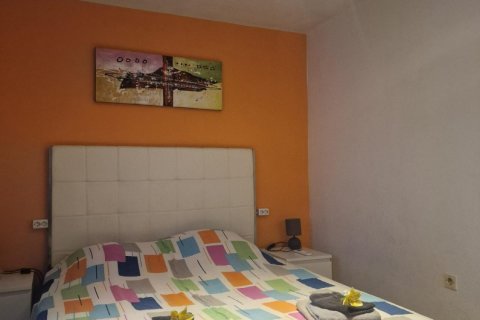 Apartamento en venta en Torrevieja, Alicante, España 3 dormitorios,  No. 151048 - foto 13