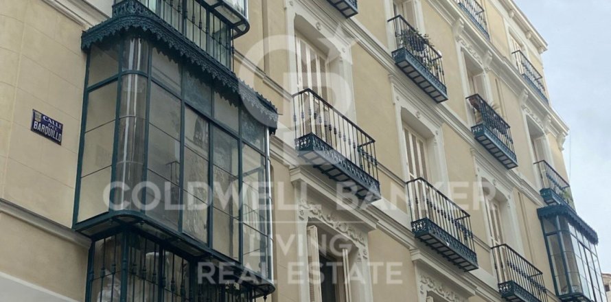 Māja Madrid, Spānijā 4 istabas,  Nr. 159247