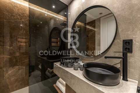 Huoneisto myytävänä Madrid, Espanja, 2 makuuhuonetta, 165 m2 No. 159243 - kuva 15