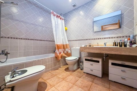 Townhouse à vendre à Lloret de Mar, Girona, Espagne, 4 chambres, 169 m2 No. 183139 - photo 23