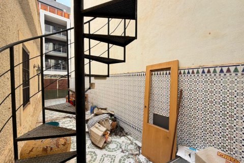 Townhouse à vendre à Torrevieja, Alicante, Espagne, 3 chambres, 200 m2 No. 147130 - photo 17