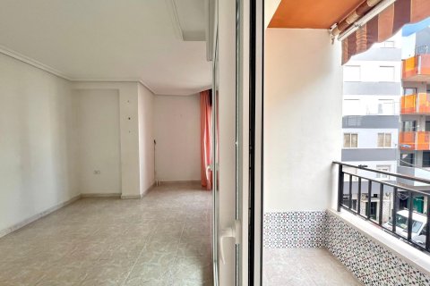 Apartment à vendre à Torrevieja, Alicante, Espagne, 3 chambres, 91 m2 No. 147131 - photo 30