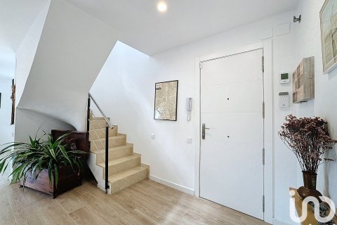 Penthouse w Alella, Barcelona, Hiszpania 4 sypialnie, 140 mkw. nr 153745 – zdjęcie 8