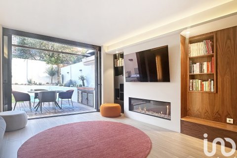 Продажа дома в Барселона, Испания 3 спальни, 336м2 №153749 - фото 5