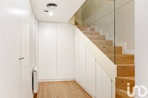 Продажа дома в Барселона, Испания 3 спальни, 336м2 №153749 - фото 14