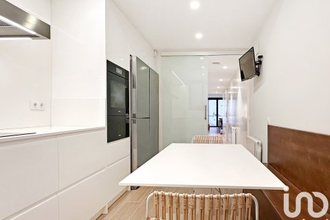 Продажа дома в Барселона, Испания 3 спальни, 336м2 №153749 - фото 13