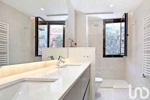 Продажа дома в Барселона, Испания 3 спальни, 336м2 №153749 - фото 24