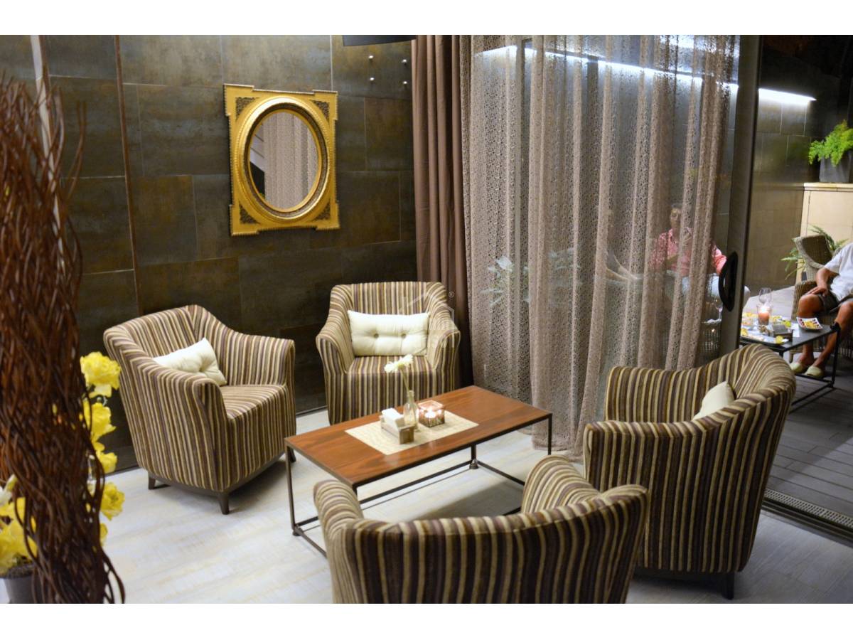Bar/ristorante a Mahon, Menorca, Spagna 278 mq. N° 147220