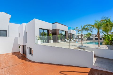 Villa pārdošanā Alicante, Spānijā 3 istabas, 220 m2 Nr. 145400 - attēls 4