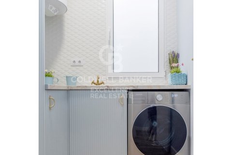 Apartamento en venta en Valencia, València, España 3 dormitorios, 140 m2 No. 157796 - foto 9