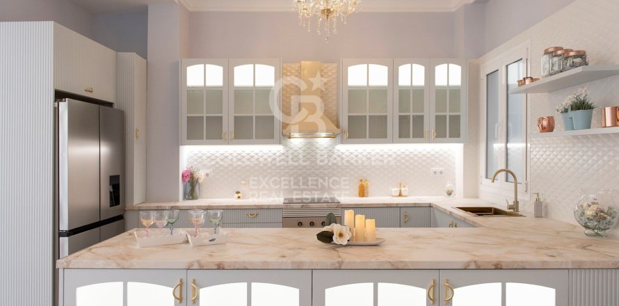 Apartamento en Valencia, València, España 3 dormitorios, 140 m2 No. 157796