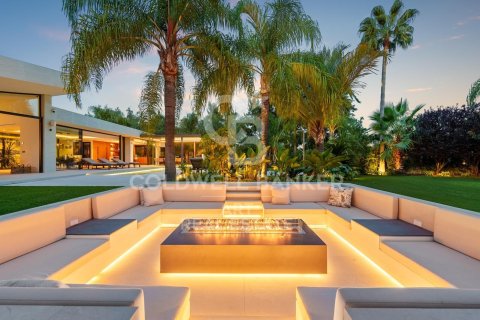 Villa zum Verkauf in Marbella, Malaga, Spanien 5 Schlafzimmer, 837 m2 Nr. 157795 - Foto 2