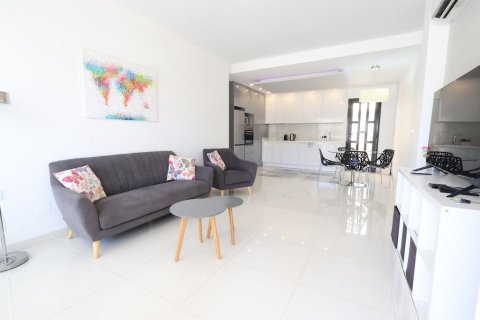 Apartament w Pilar de la Horadada, Alicante, Hiszpania 2 sypialnie, 67 mkw. nr 190189 – zdjęcie 7