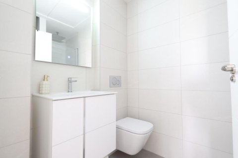 Apartment for sale in Alicante, Spain 3 bedrooms, 105 sq.m. No. 190275 - photo 12