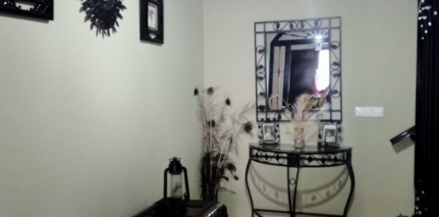 Сasa en Écija, Sevilla, España 3 dormitorios, 298 m2 No. 154109