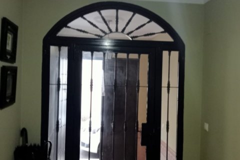 Сasa en venta en Écija, Sevilla, España 3 dormitorios, 298 m2 No. 154109 - foto 3