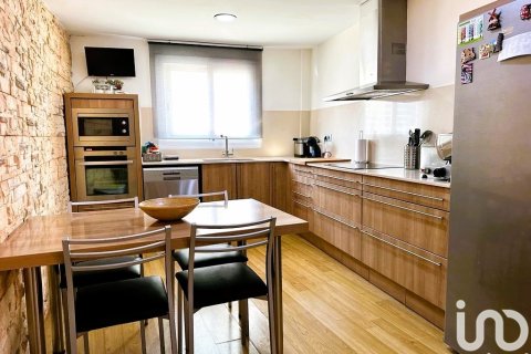 Dom w Argentona, Barcelona, Hiszpania 4 sypialnie, 234 mkw. nr 154108 – zdjęcie 15