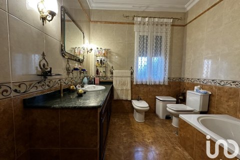 Продажа дома в Лепе, Уэльва, Испания 4 спальни, 1365м2 №154110 - фото 29