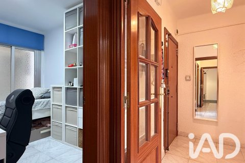 Huoneisto myytävänä Mollet Del Valles, Barcelona, Espanja, 4 makuuhuonetta, 71.79 m2 No. 195817 - kuva 6