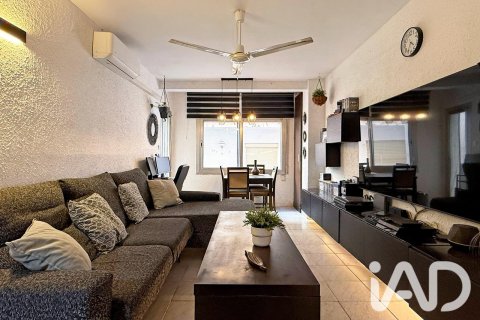 Huoneisto myytävänä Mollet Del Valles, Barcelona, Espanja, 4 makuuhuonetta, 71.79 m2 No. 195817 - kuva 22