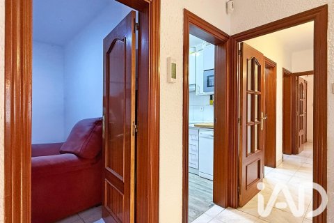 Huoneisto myytävänä Mollet Del Valles, Barcelona, Espanja, 4 makuuhuonetta, 71.79 m2 No. 195817 - kuva 11