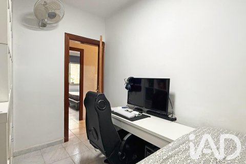 Huoneisto myytävänä Mollet Del Valles, Barcelona, Espanja, 4 makuuhuonetta, 71.79 m2 No. 195817 - kuva 7