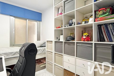 Huoneisto myytävänä Mollet Del Valles, Barcelona, Espanja, 4 makuuhuonetta, 71.79 m2 No. 195817 - kuva 8