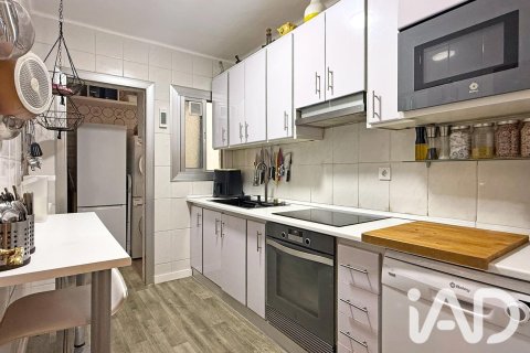 Huoneisto myytävänä Mollet Del Valles, Barcelona, Espanja, 4 makuuhuonetta, 71.79 m2 No. 195817 - kuva 5