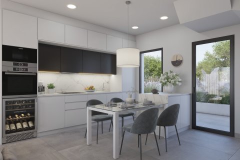 LA BEACH i Los Alcazares, Murcia, Spanien Nr. 161003 - foto 3