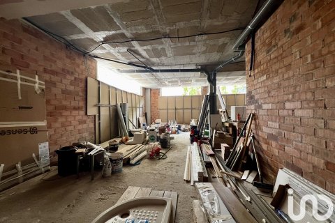 Lokal usługowy w Premia De Mar, Barcelona, Hiszpania 171 mkw. nr 173326 – zdjęcie 14