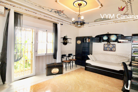 Villa for rent in La Nucia, Alicante, Spain 5 bedrooms, 350 sq.m. No. 191675 - photo 25