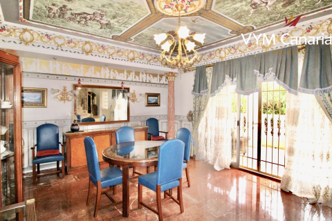 Villa for rent in La Nucia, Alicante, Spain 5 bedrooms, 350 sq.m. No. 191675 - photo 14