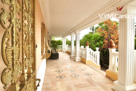 Villa for rent in La Nucia, Alicante, Spain 5 bedrooms, 350 sq.m. No. 191675 - photo 6